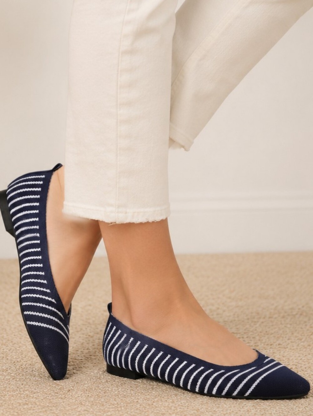 FEVERSOLE Woven Pointy Fashion Cutouts Breathable Knit Flat Shoes Size 37 / 6.5